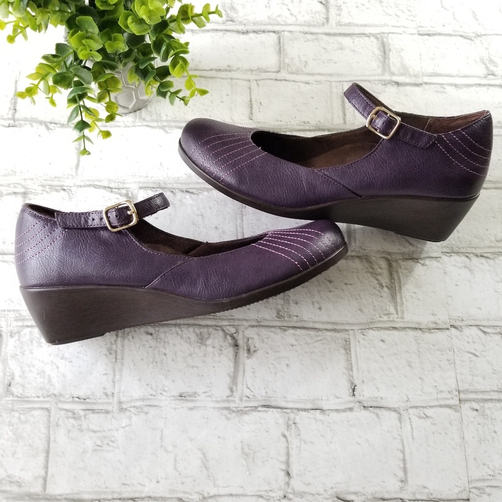 Vionic Orthaheel Amelia Wedge Maryjanes Size 9